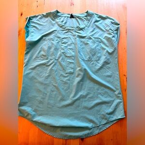 Merrell Dri fit blouse